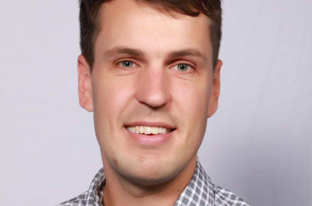 Dr Tom Wilkinson